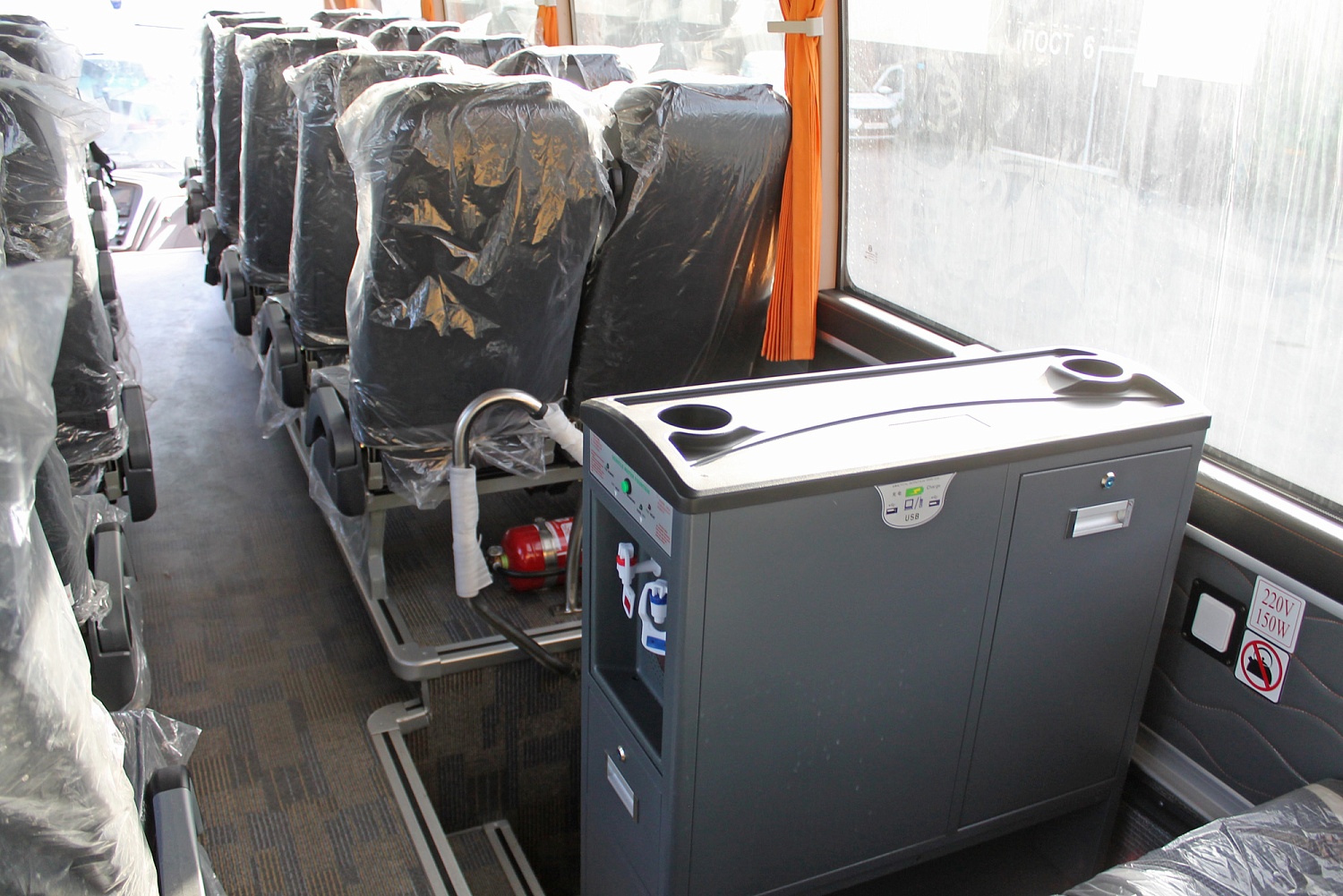 Автобус Golden Dragon XML6129JR Navigator