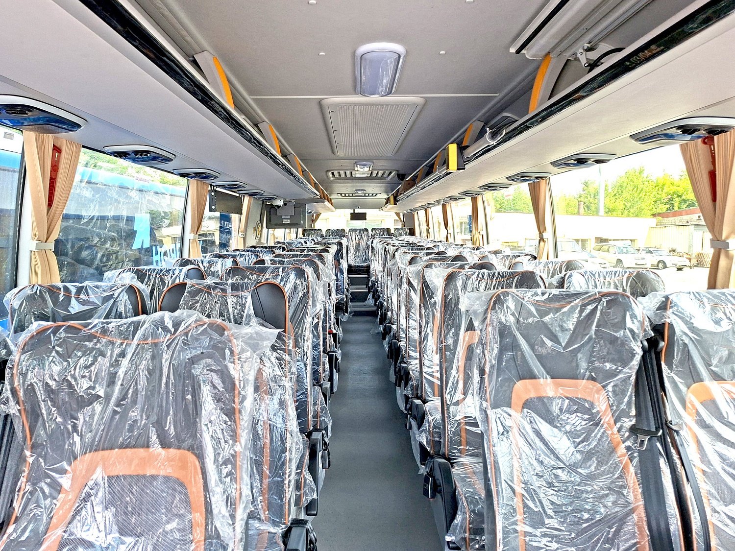 Автобус Golden Dragon XML6122J MAXIM